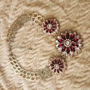 Vintage Flower Burst Choker